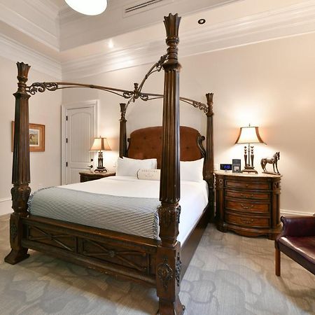 Kentucky Castle Hotel Versailles Luaran gambar