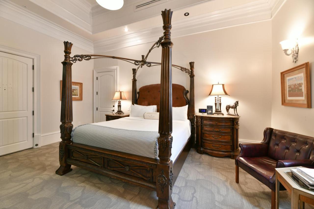 Kentucky Castle Hotel Versailles Luaran gambar