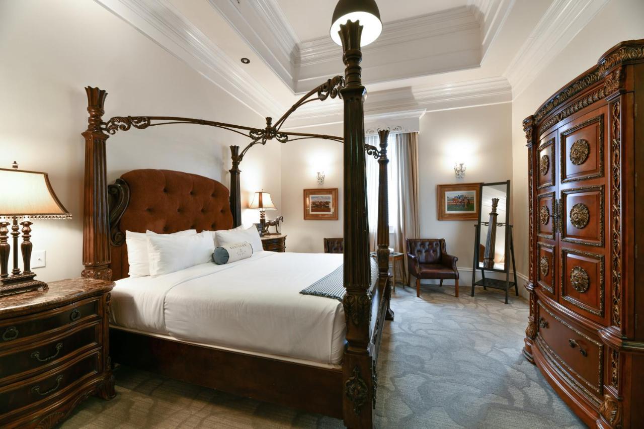 Kentucky Castle Hotel Versailles Luaran gambar